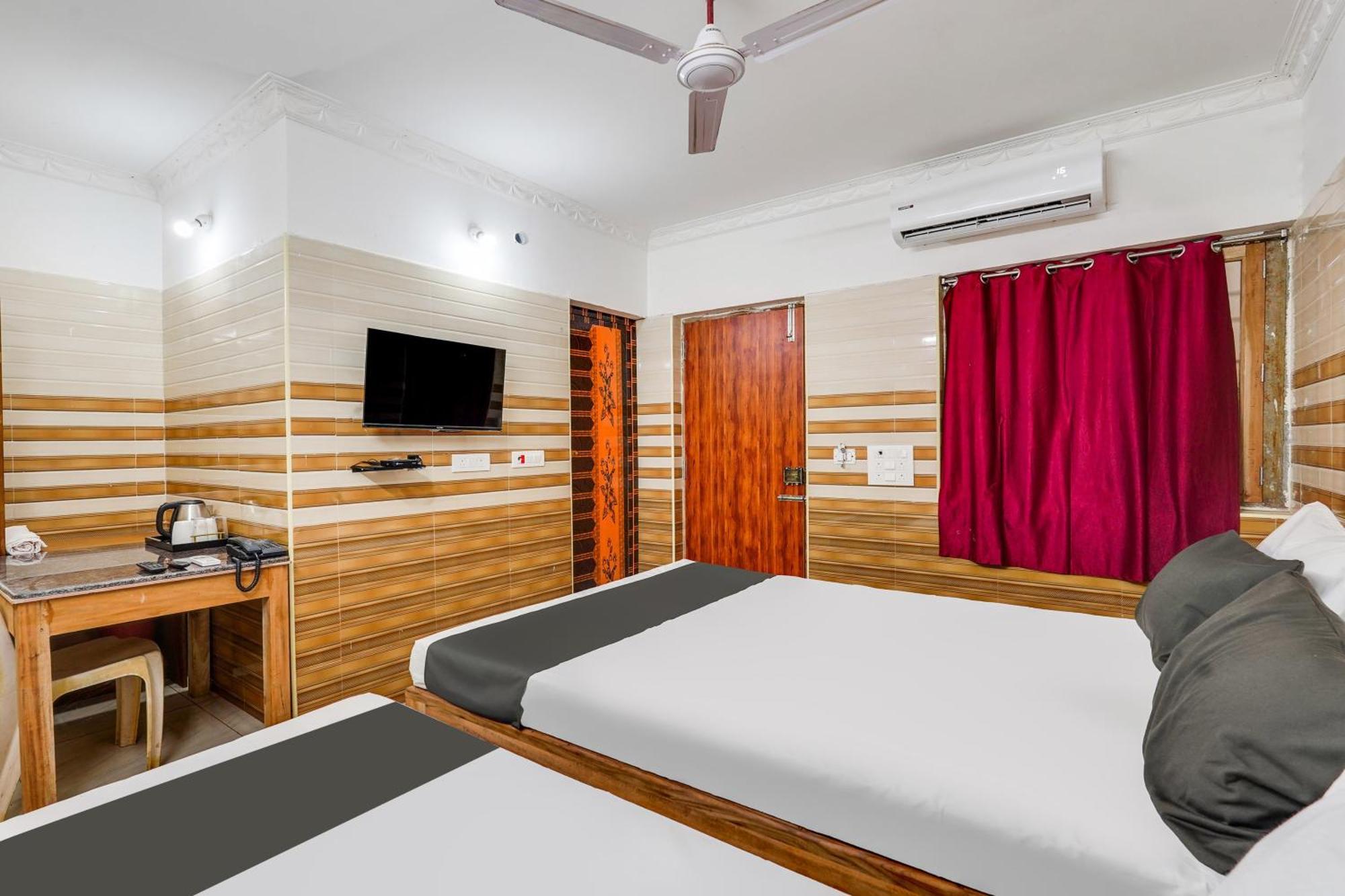 Super Hotel O Sharmila Guest House Pondicherry Exterior photo
