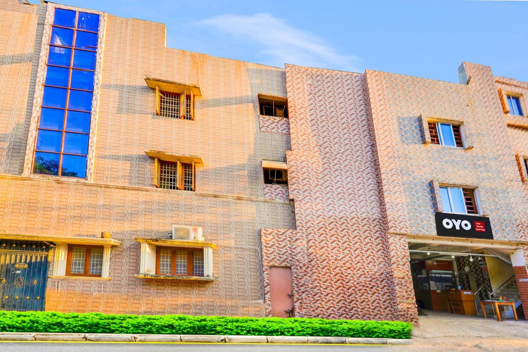 Super Hotel O Sharmila Guest House Pondicherry Exterior photo